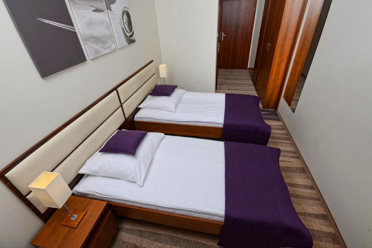 Hotel Mazovia Airport Modlin Nowy Dwor Mazowiecki Room photo